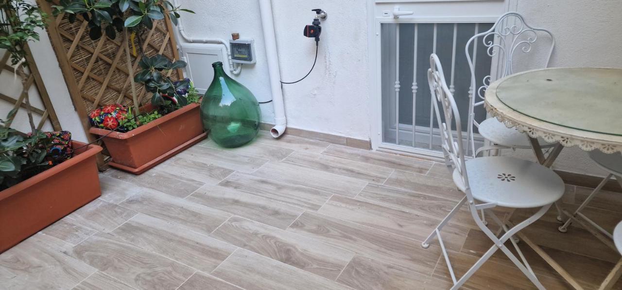 Case Di Paola Via Melo Appartamenti Bari Exterior foto